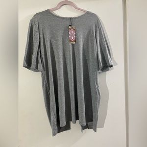 Grey T-shirt with open back